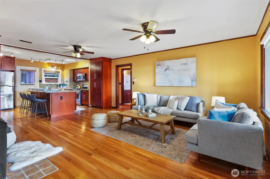 4728 NE 172nd Street Lake Forest Park WA 98155