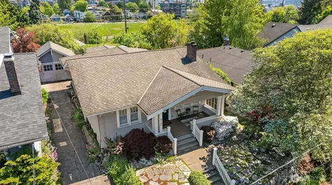 4740 4th Avenue NE Seattle WA 98105