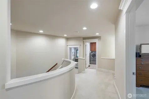 23431 NE 10th Place Sammamish WA 98074