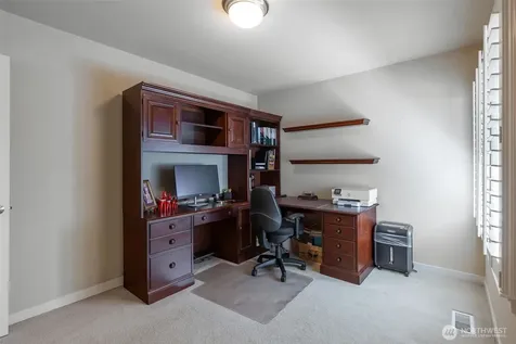 23431 NE 10th Place Sammamish WA 98074