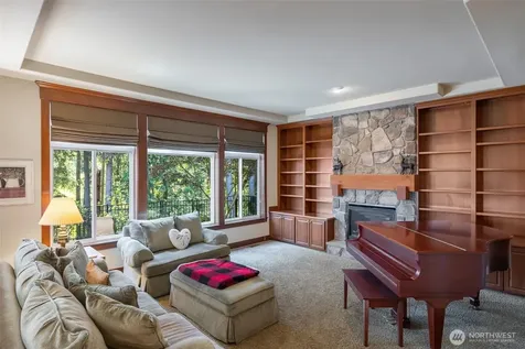 23431 NE 10th Place Sammamish WA 98074