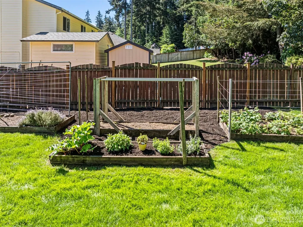 3804 17th Ave. Ct. NW Gig Harbor WA 98335