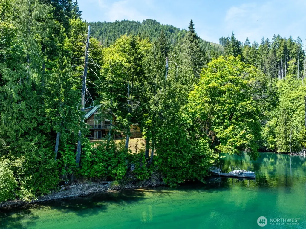 1620 W Cushman Ridge Road Hoodsport WA 98563