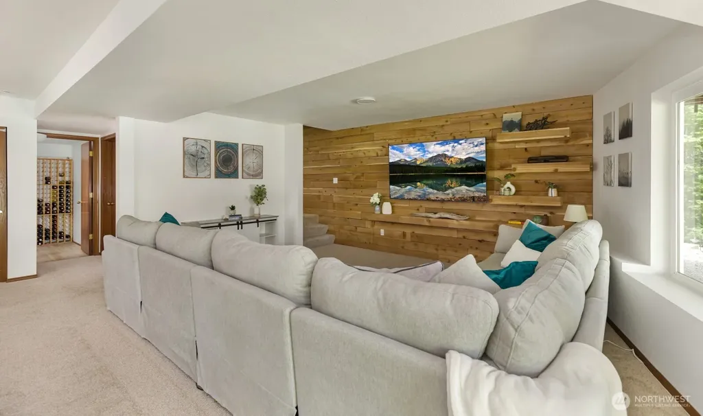 1620 W Cushman Ridge Road Hoodsport WA 98563