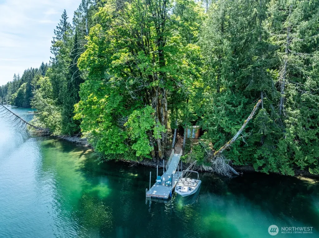 1620 W Cushman Ridge Road Hoodsport WA 98563