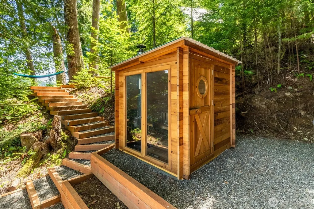 1620 W Cushman Ridge Road Hoodsport WA 98563