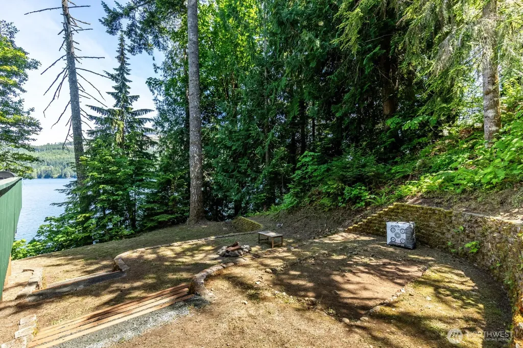 1620 W Cushman Ridge Road Hoodsport WA 98563