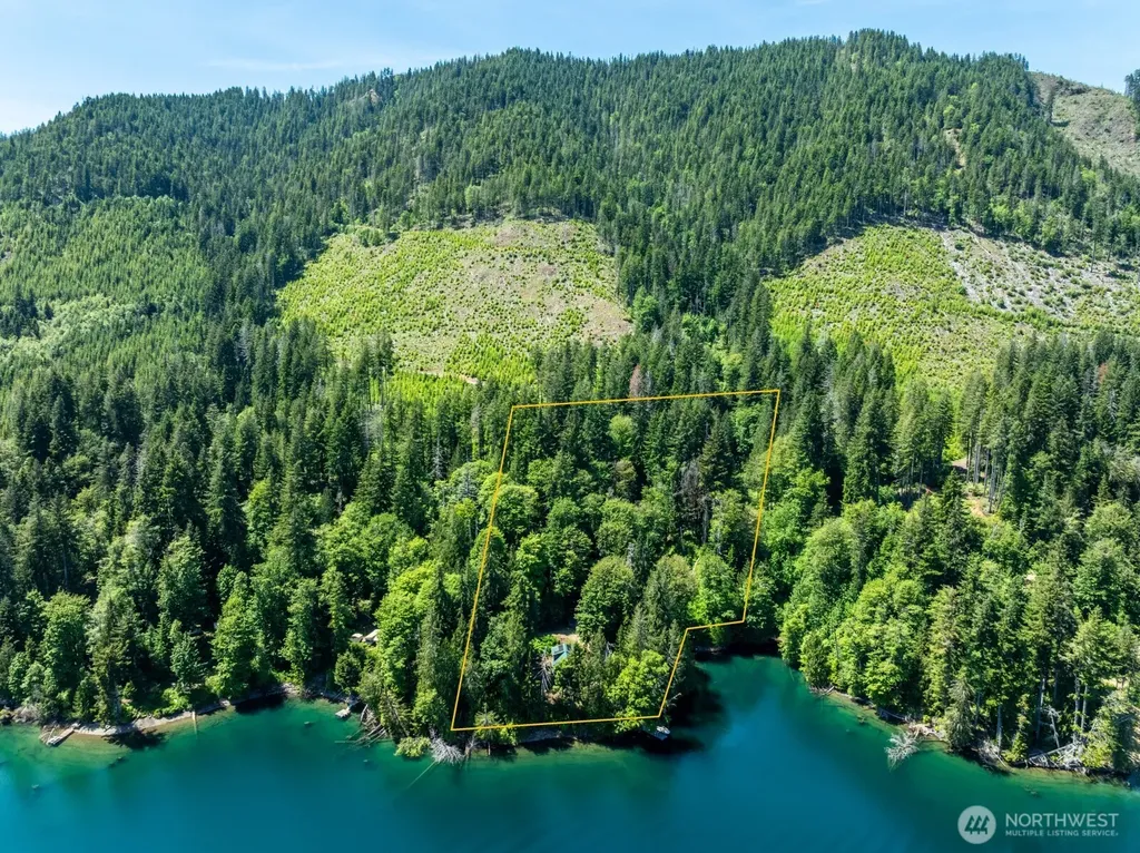 1620 W Cushman Ridge Road Hoodsport WA 98563