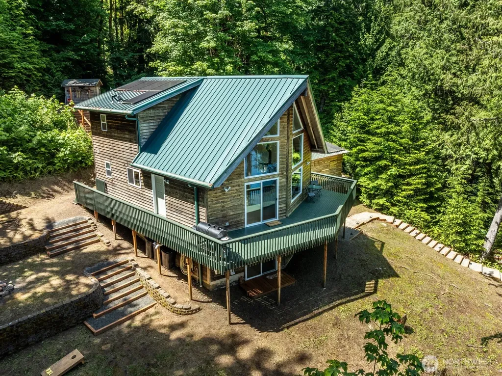 1620 W Cushman Ridge Road Hoodsport WA 98563