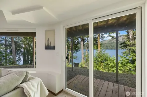 1620 W Cushman Ridge Road Hoodsport WA 98563