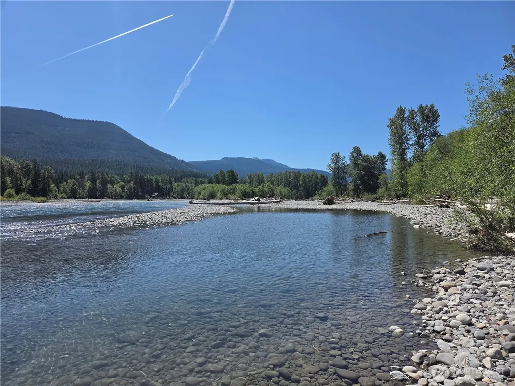 127 Campfire Lane Packwood WA 98361
