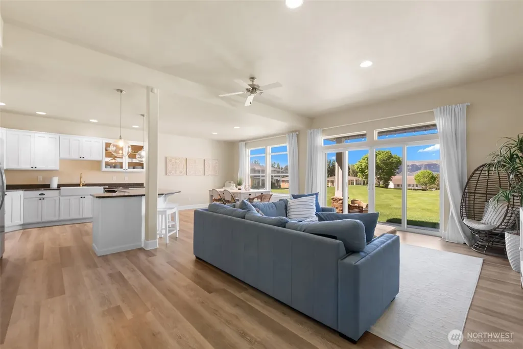 9234 Canyon Drive NW Quincy WA 98848