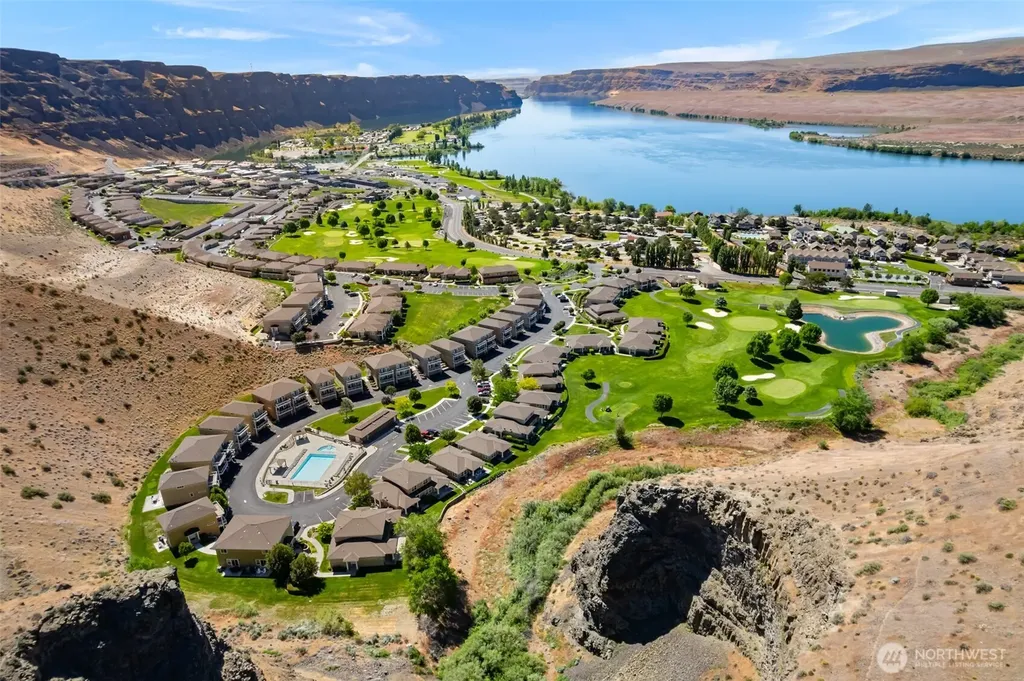 9234 Canyon Drive NW Quincy WA 98848