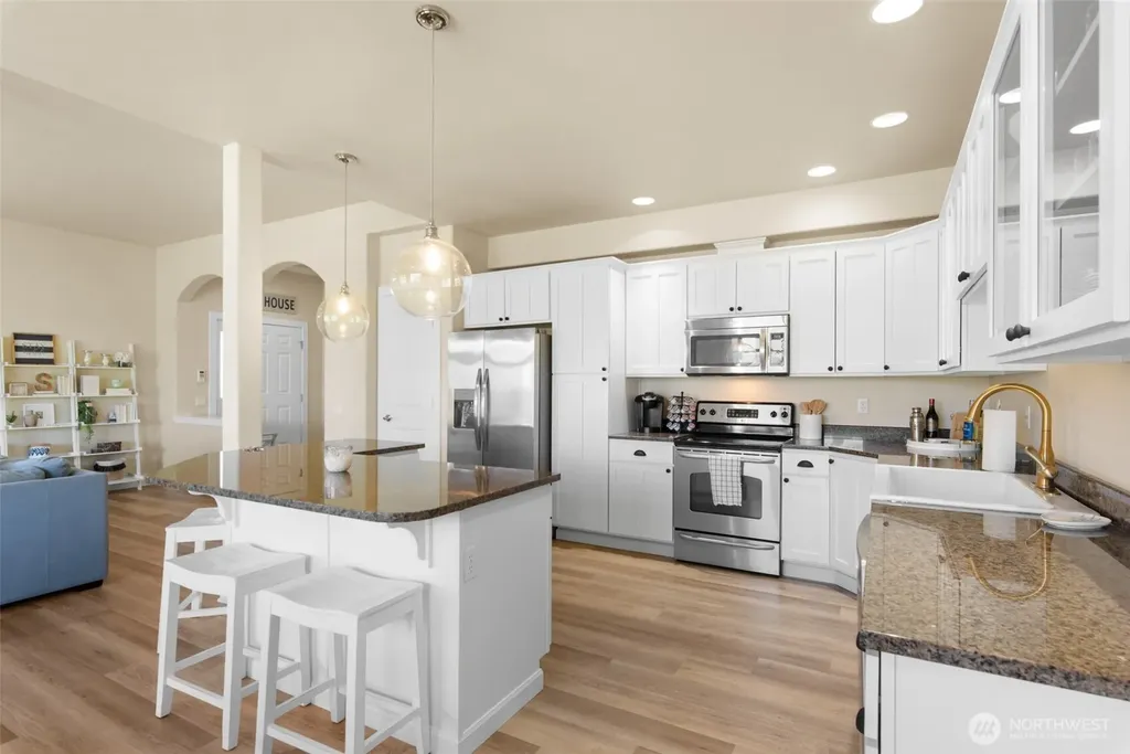 9234 Canyon Drive NW Quincy WA 98848