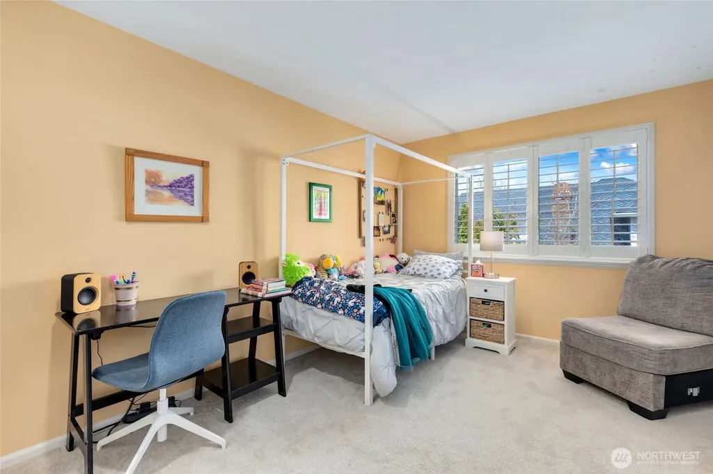 8012 NE 151st Court Kenmore WA 98028