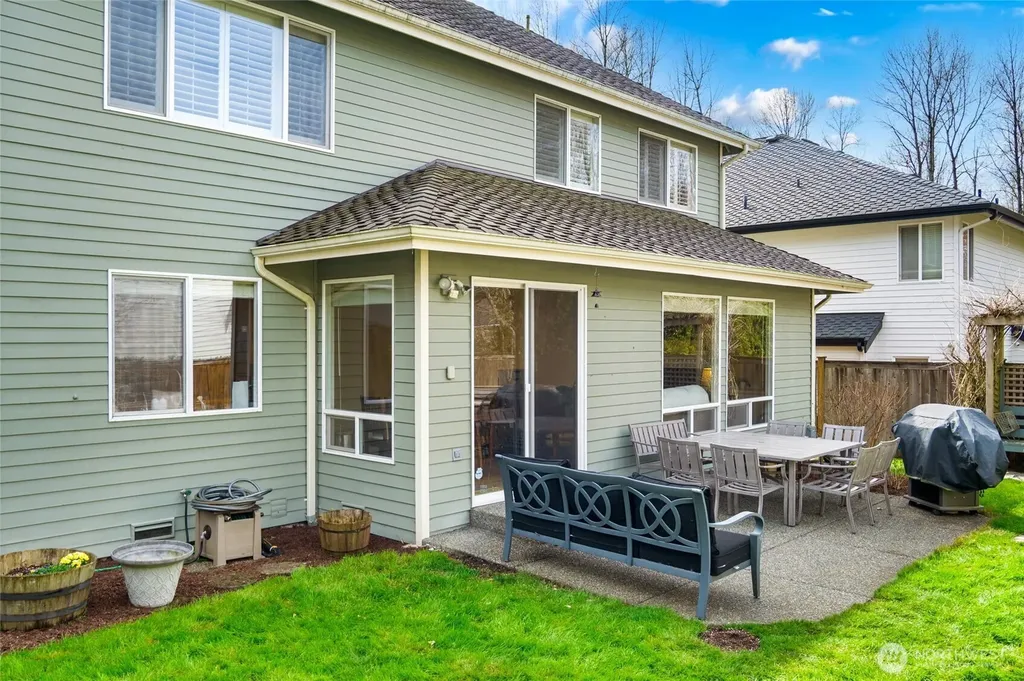 8012 NE 151st Court Kenmore WA 98028
