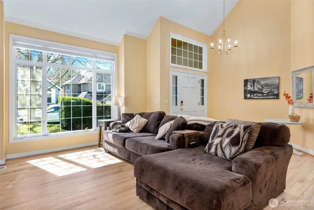 8012 NE 151st Court Kenmore WA 98028
