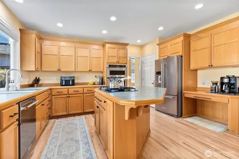 8012 NE 151st Court Kenmore WA 98028