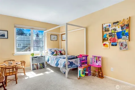 8012 NE 151st Court Kenmore WA 98028