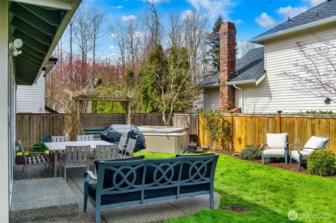 8012 NE 151st Court Kenmore WA 98028