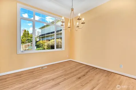 8012 NE 151st Court Kenmore WA 98028