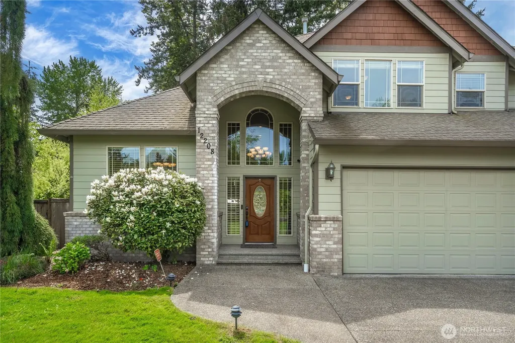 12208 151st Street E Puyallup WA 98374