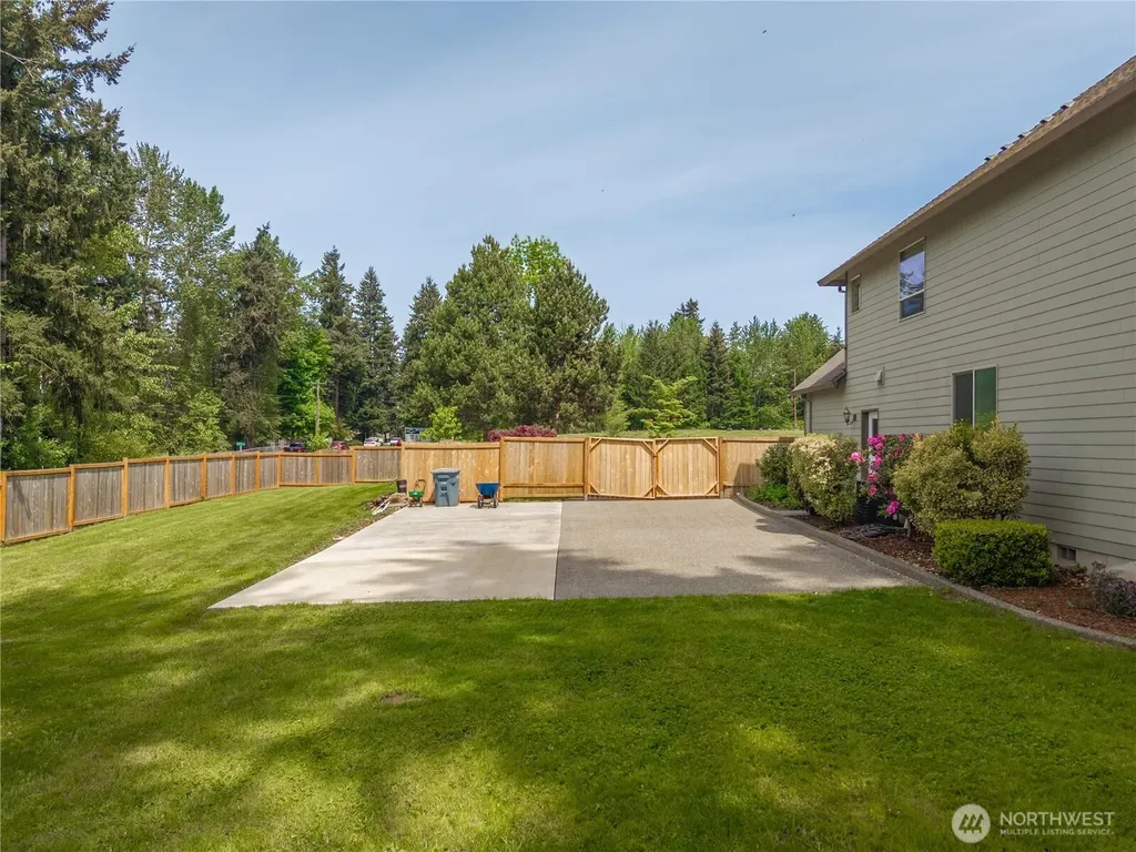 12208 151st Street E Puyallup WA 98374