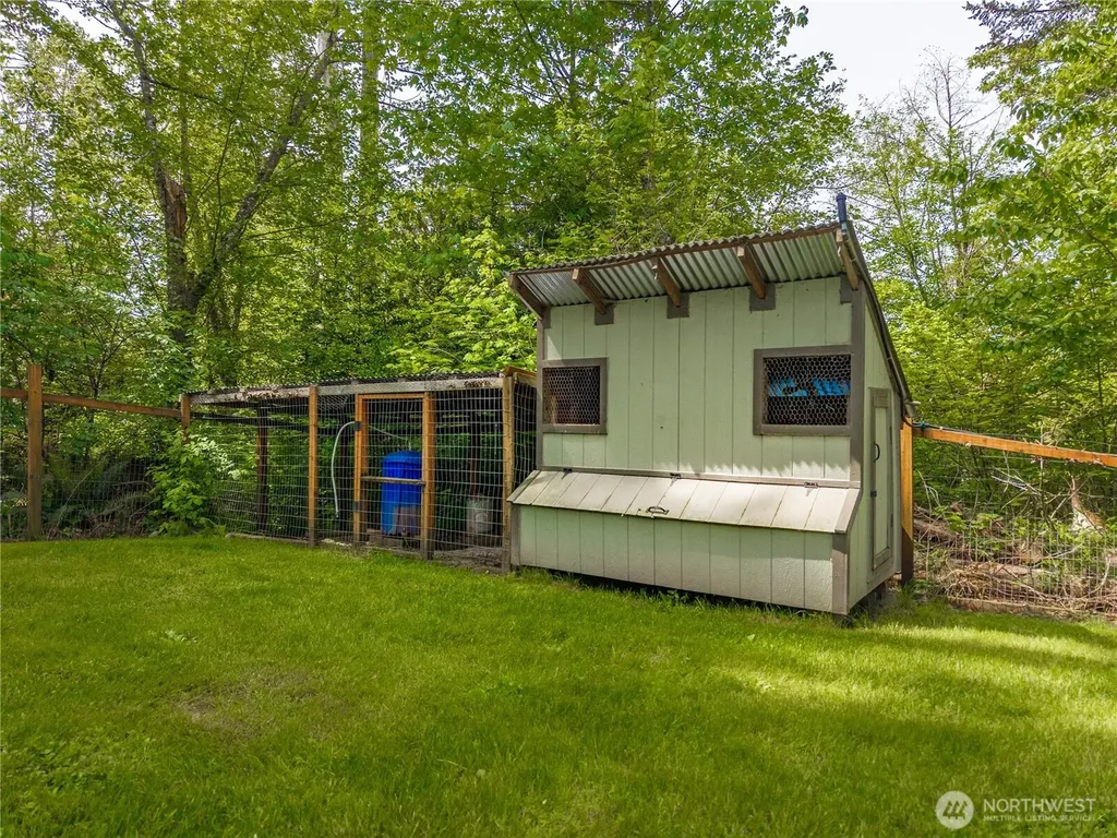 12208 151st Street E Puyallup WA 98374