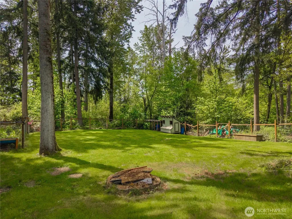 12208 151st Street E Puyallup WA 98374