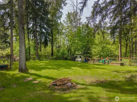 12208 151st Street E Puyallup WA 98374