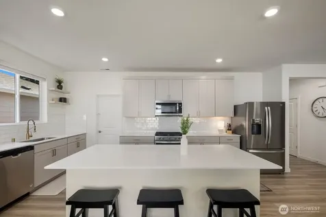 16907 127th Avenue Ct E Puyallup WA 98374