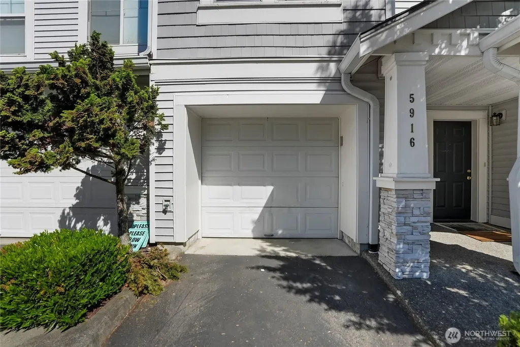 5916 S 232nd Court Kent WA 98032