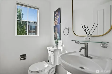 5916 S 232nd Court Kent WA 98032