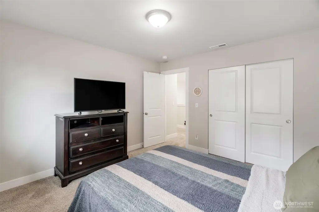 15415 Coles Court SE Yelm WA 98597