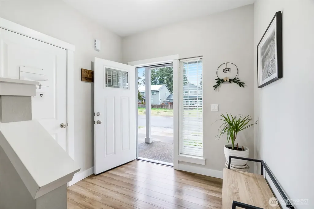 15415 Coles Court SE Yelm WA 98597