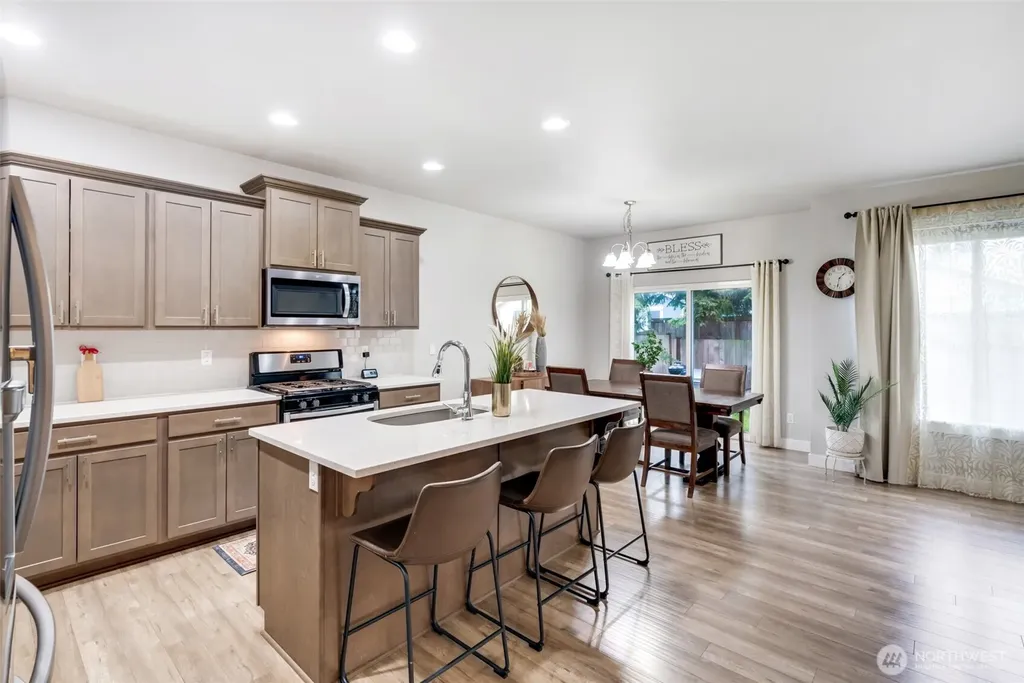 15415 Coles Court SE Yelm WA 98597