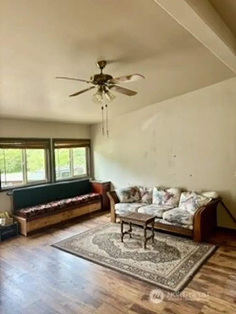 8472 Cimarron Way Maple Falls WA 98266