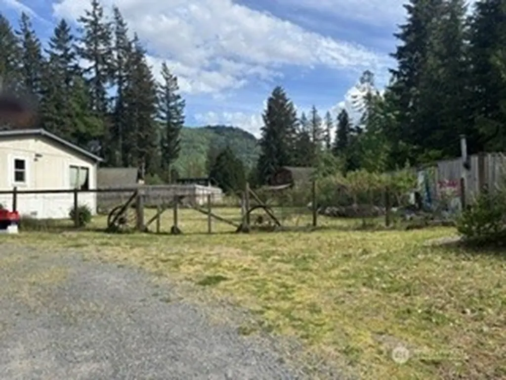 8472 Cimarron Way Maple Falls WA 98266