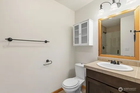 806 N 49th Street Seattle WA 98103