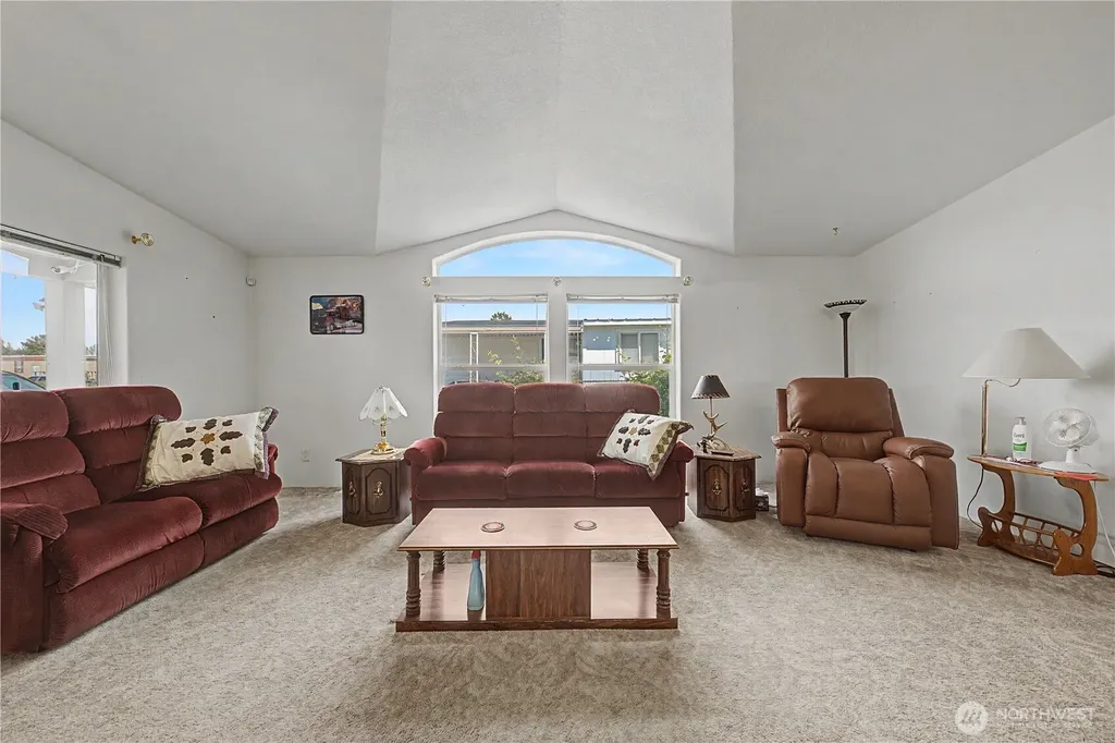 426 7th Ave SE Ephrata WA 98823