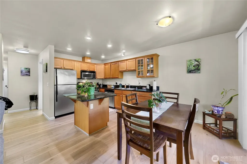 1389 Bayview Court Blaine WA 98230