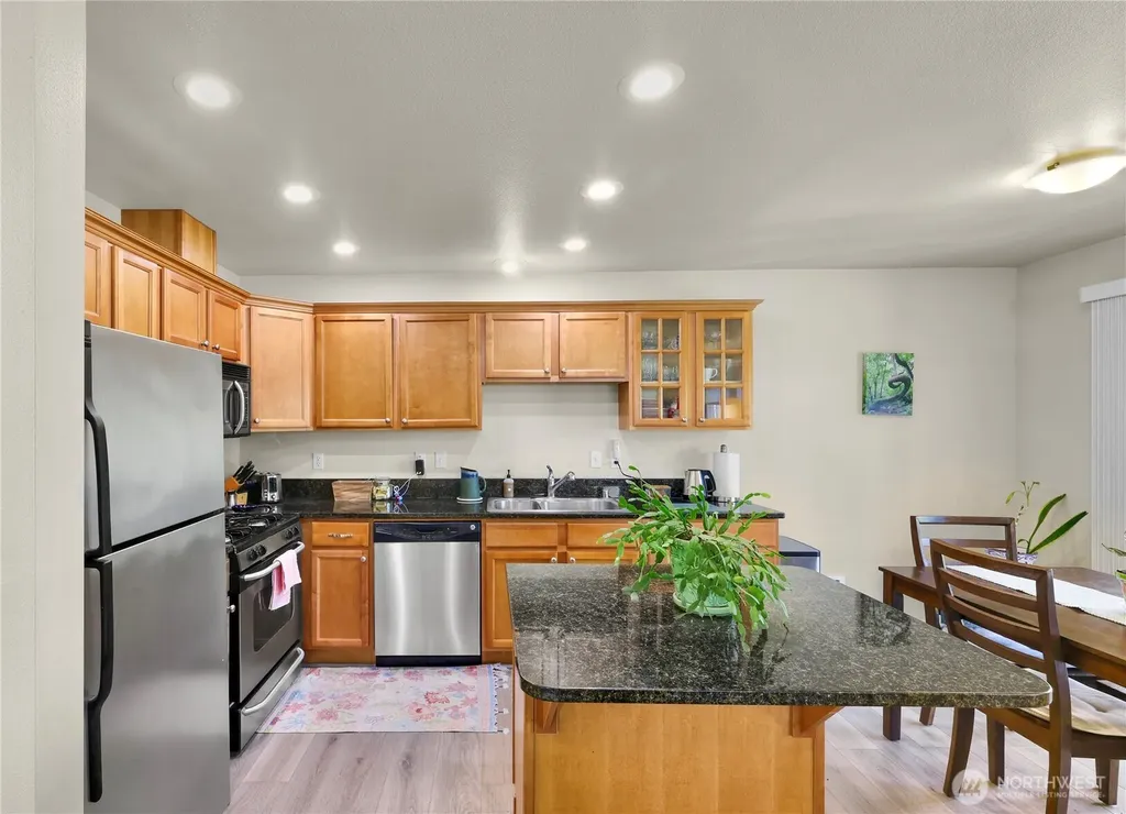 1389 Bayview Court Blaine WA 98230