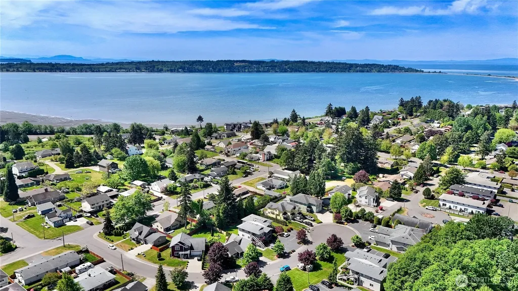 1389 Bayview Court Blaine WA 98230