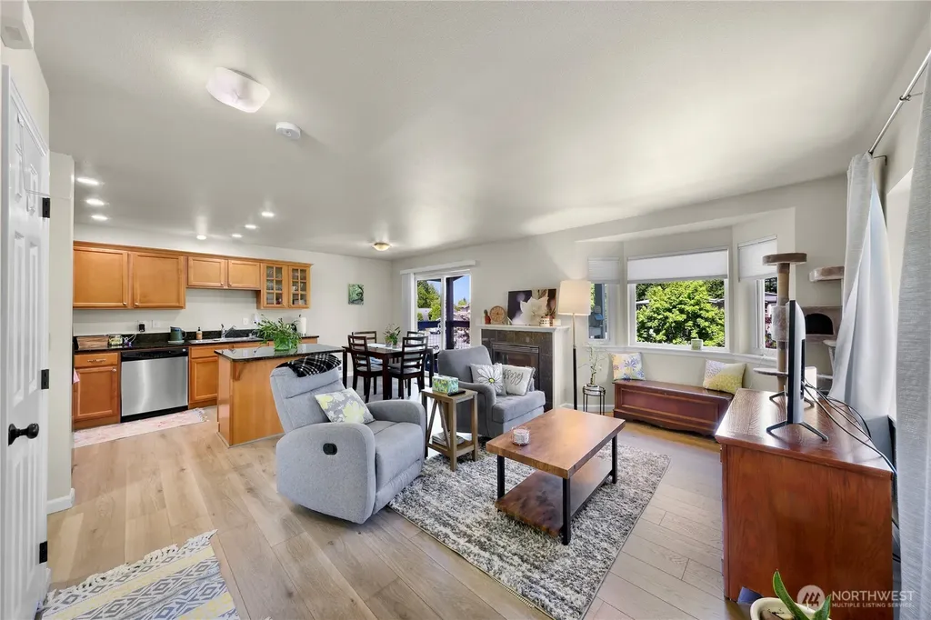 1389 Bayview Court Blaine WA 98230