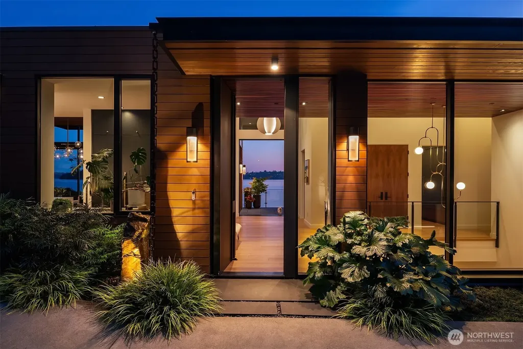 4041 W Mercer Way Mercer Island WA 98040