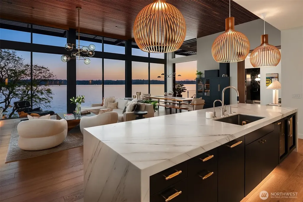 4041 W Mercer Way Mercer Island WA 98040