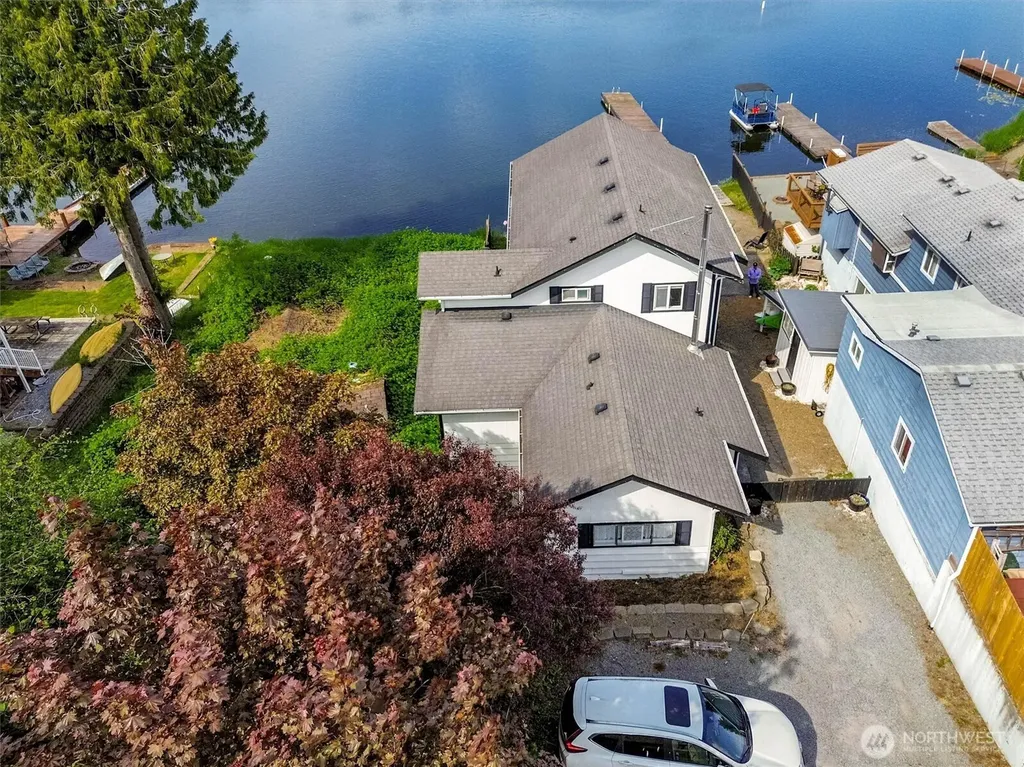 16626 Pleasant Beach Drive SE Yelm WA 98597