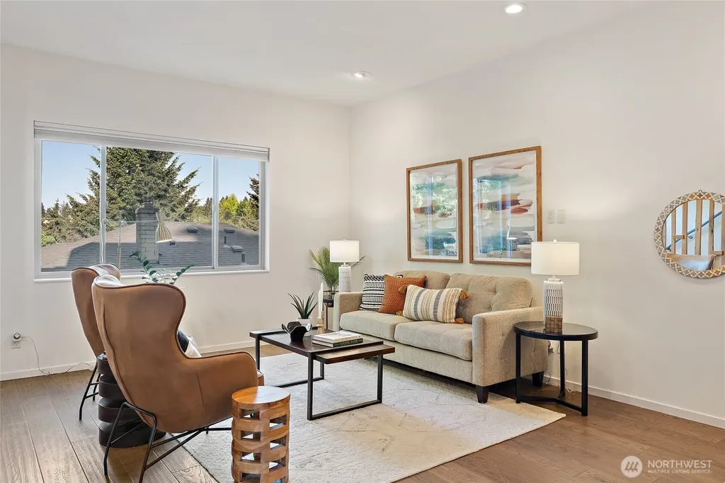 8424 24th Avenue SW Seattle WA 98106