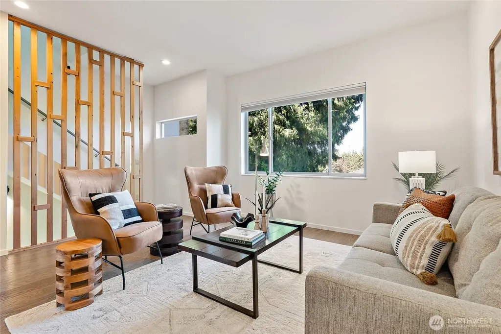 8424 24th Avenue SW Seattle WA 98106