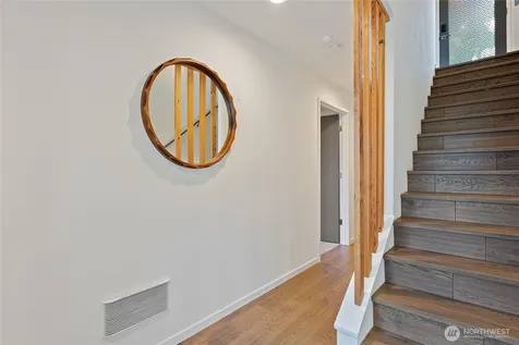 8424 24th Avenue SW Seattle WA 98106